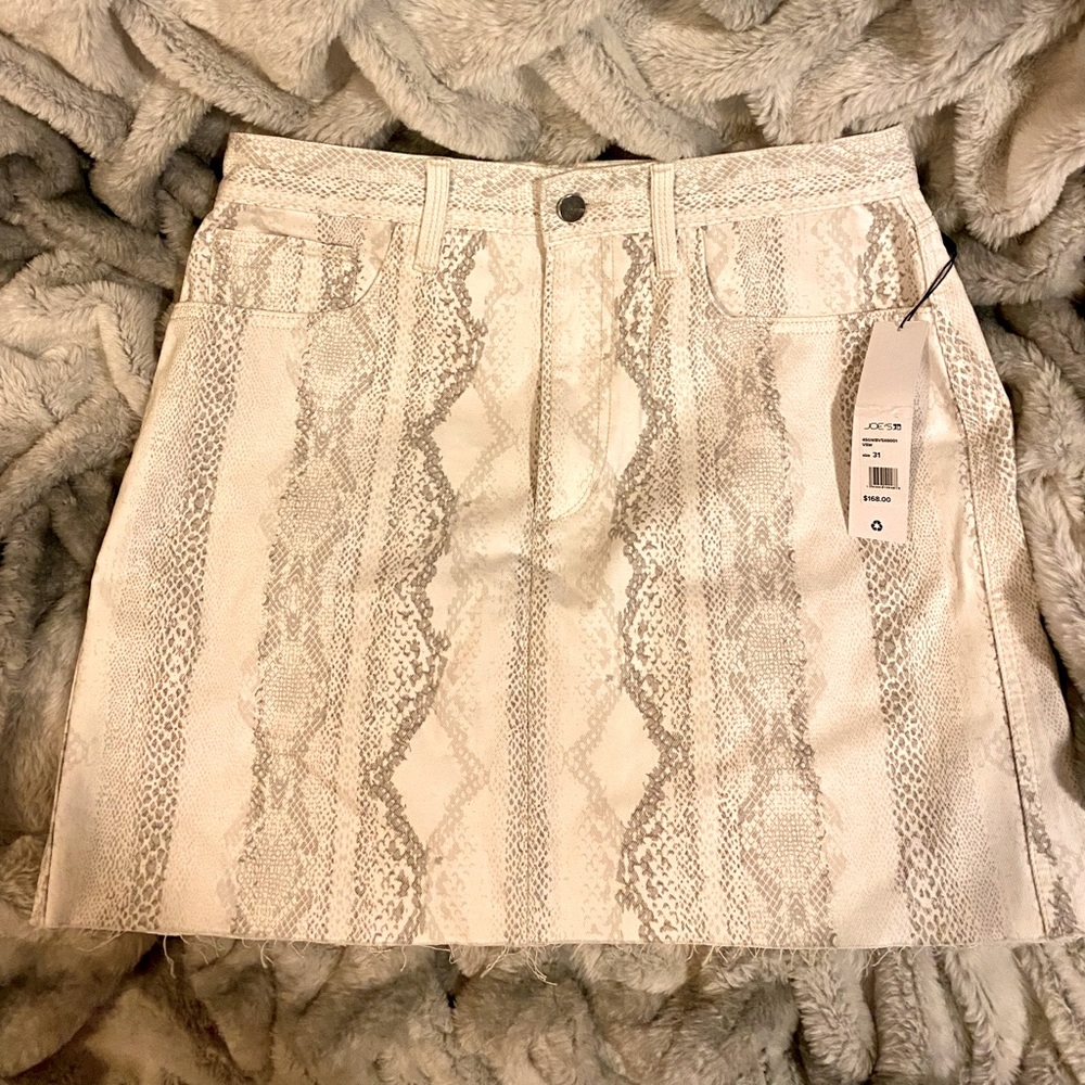Joe’s Denim mini skirt 31